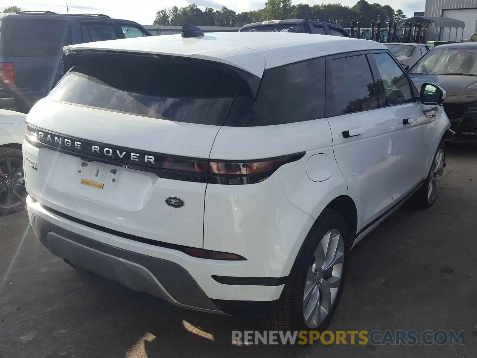 4 Photograph of a damaged car SALZP2FX4LH077018 LAND ROVER RANGEROVER 2020