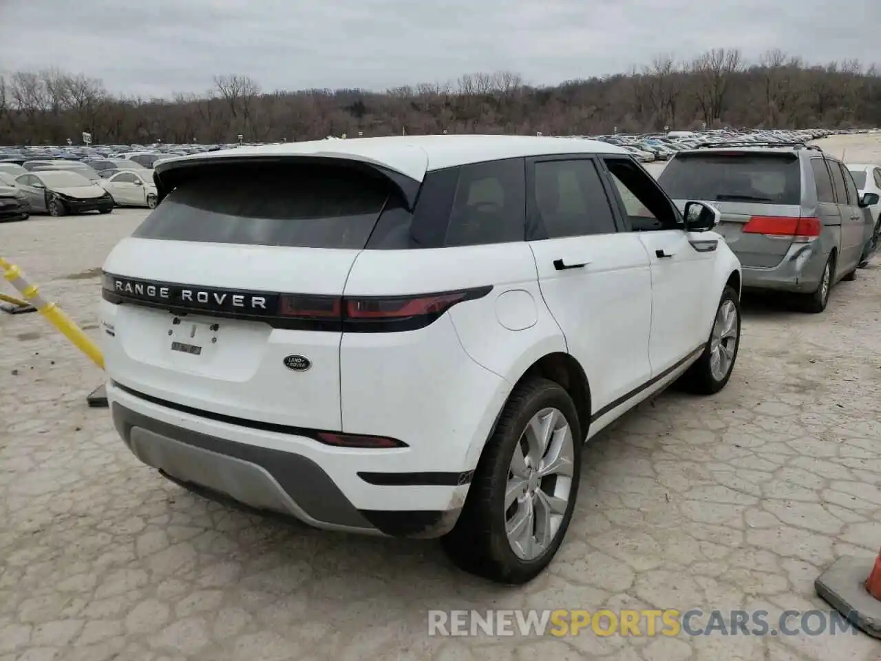 4 Photograph of a damaged car SALZP2FX5LH077643 LAND ROVER RANGEROVER 2020