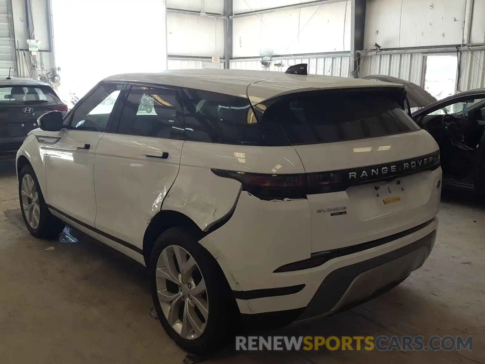 3 Photograph of a damaged car SALZP2FX7LH077093 LAND ROVER RANGEROVER 2020