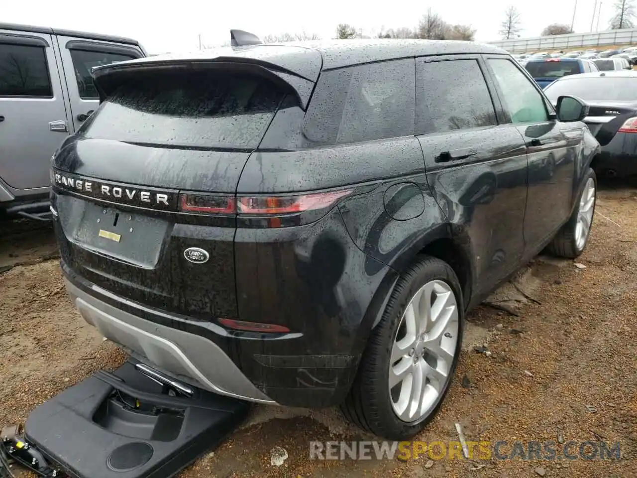 4 Photograph of a damaged car SALZP2FX8LH096834 LAND ROVER RANGEROVER 2020