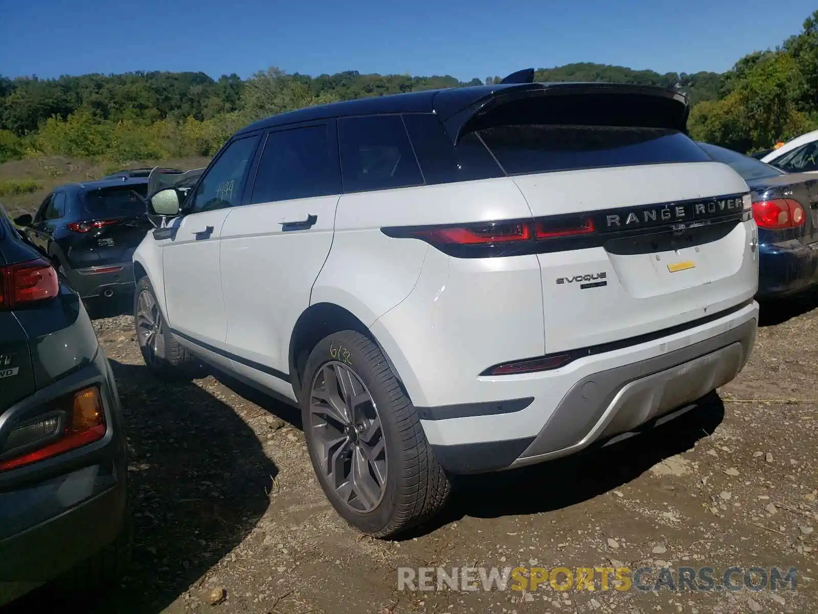 3 Photograph of a damaged car SALZP2FX8LH105662 LAND ROVER RANGEROVER 2020