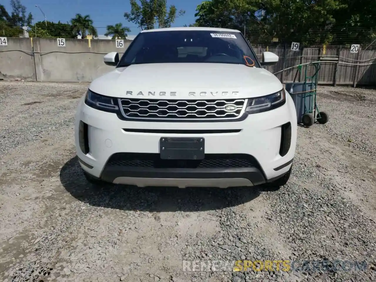 9 Фотография поврежденного автомобиля SALZP2FX9LH077046 LAND ROVER RANGEROVER 2020