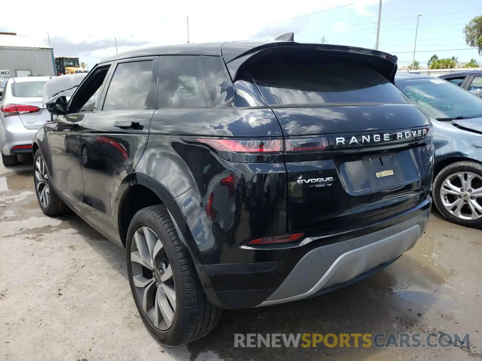 3 Photograph of a damaged car SALZP2FXXLH007085 LAND ROVER RANGEROVER 2020