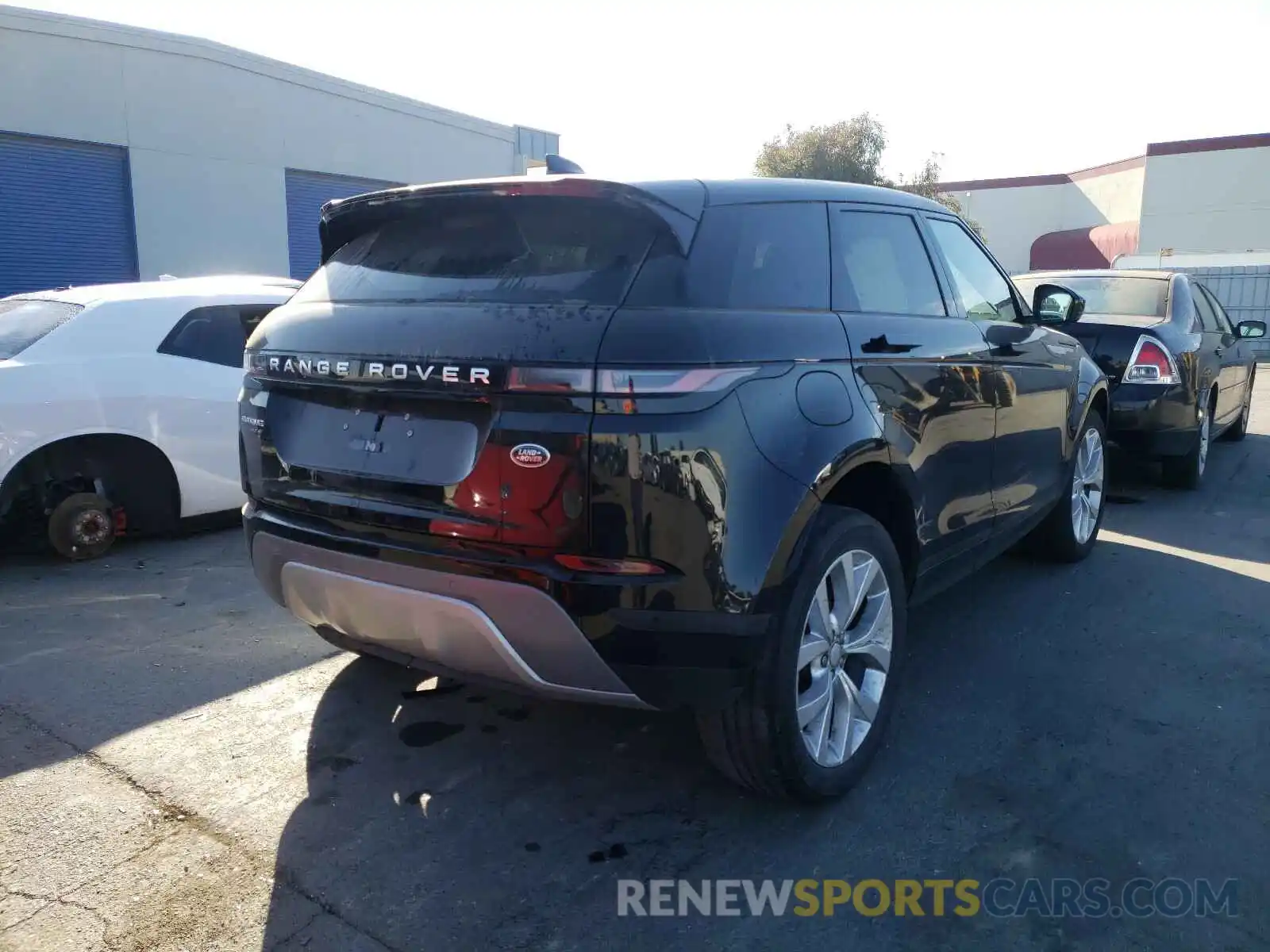 4 Photograph of a damaged car SALZP2FXXLH078075 LAND ROVER RANGEROVER 2020