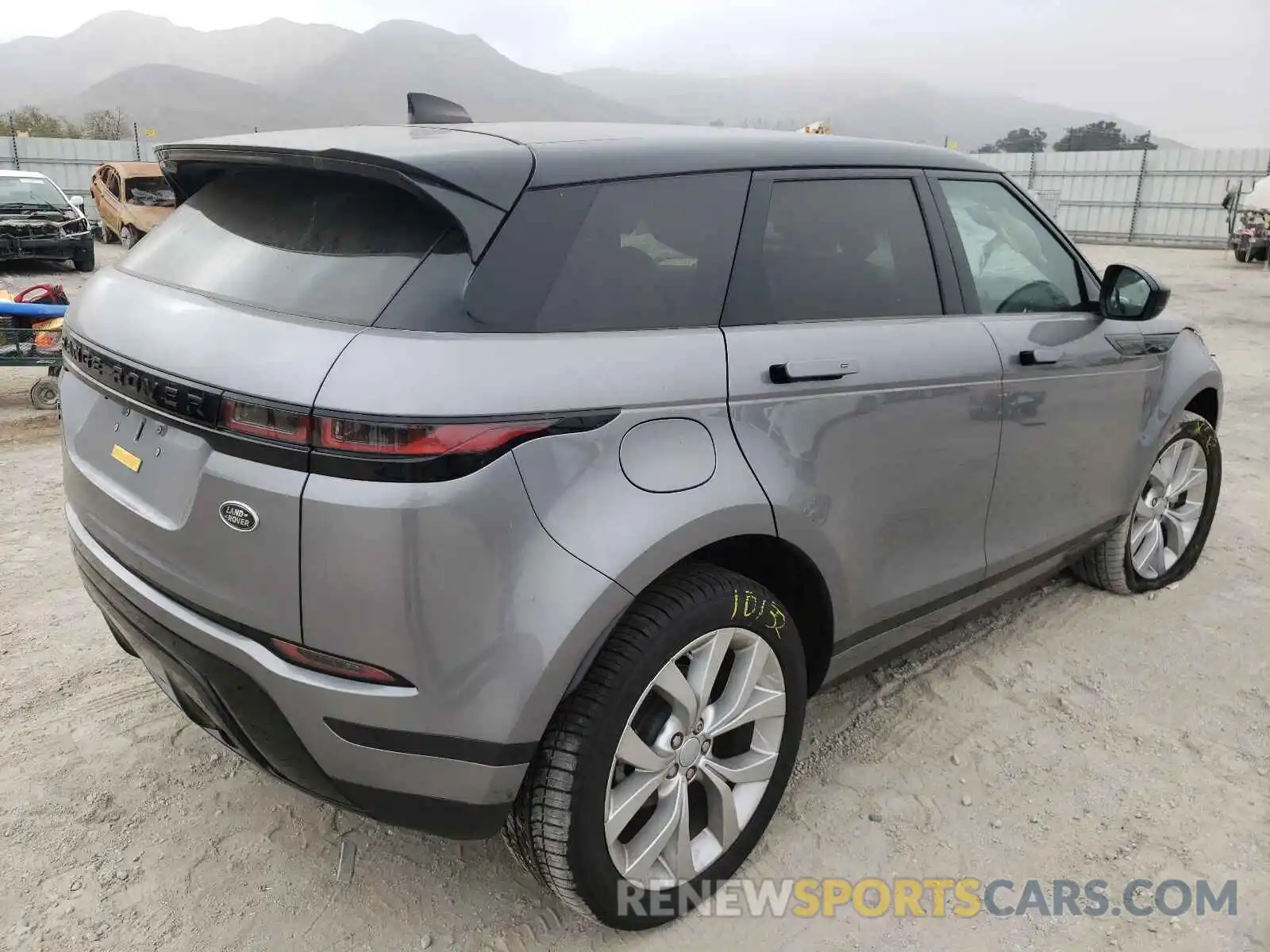 4 Photograph of a damaged car SALZP2FXXLH088220 LAND ROVER RANGEROVER 2020