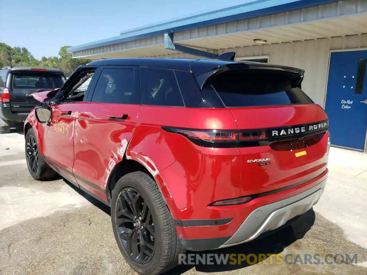 3 Photograph of a damaged car SALZP2FXXLH096429 LAND ROVER RANGEROVER 2020