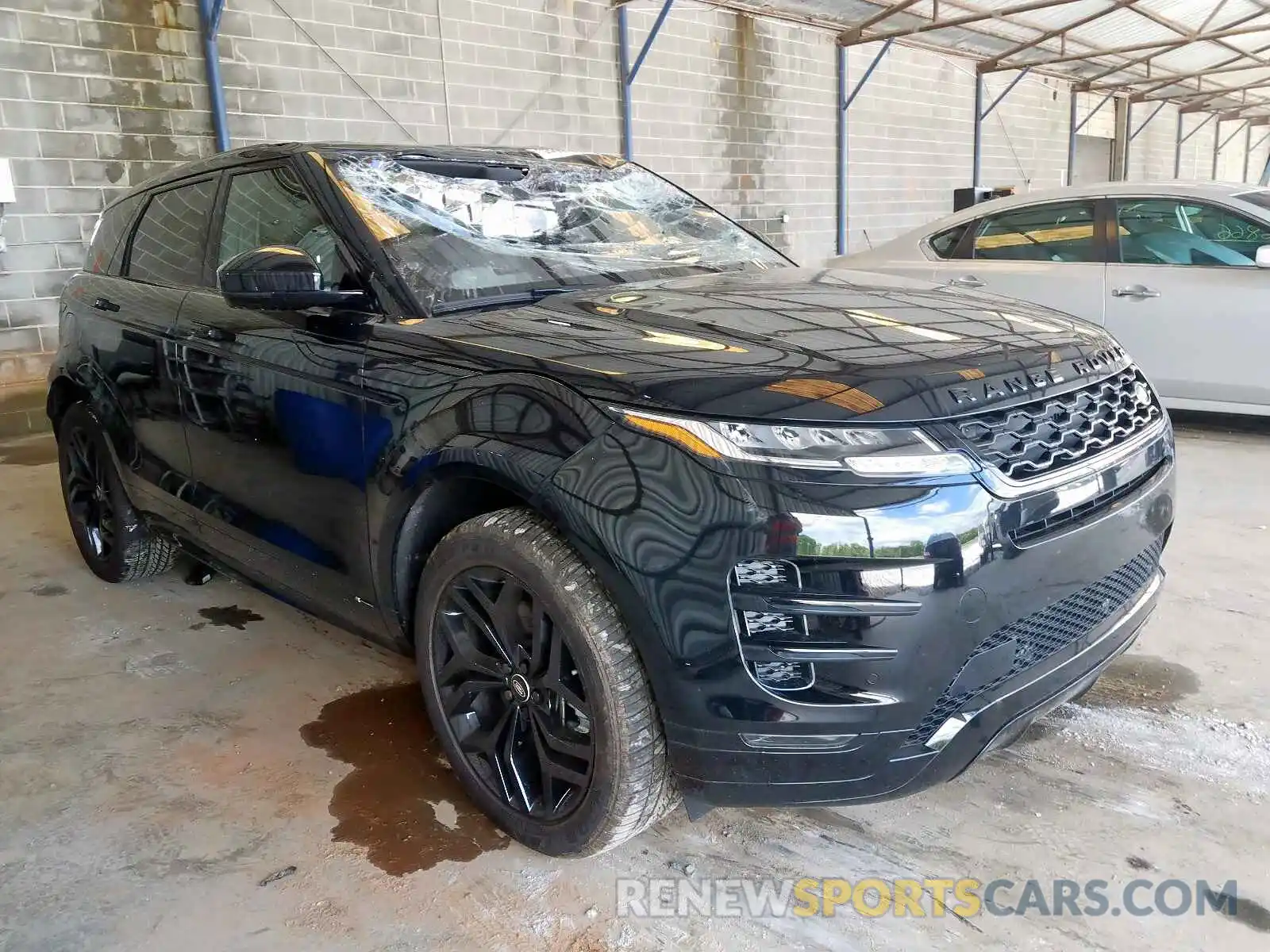 1 Photograph of a damaged car SALZT2GX0LH025900 LAND ROVER RANGEROVER 2020