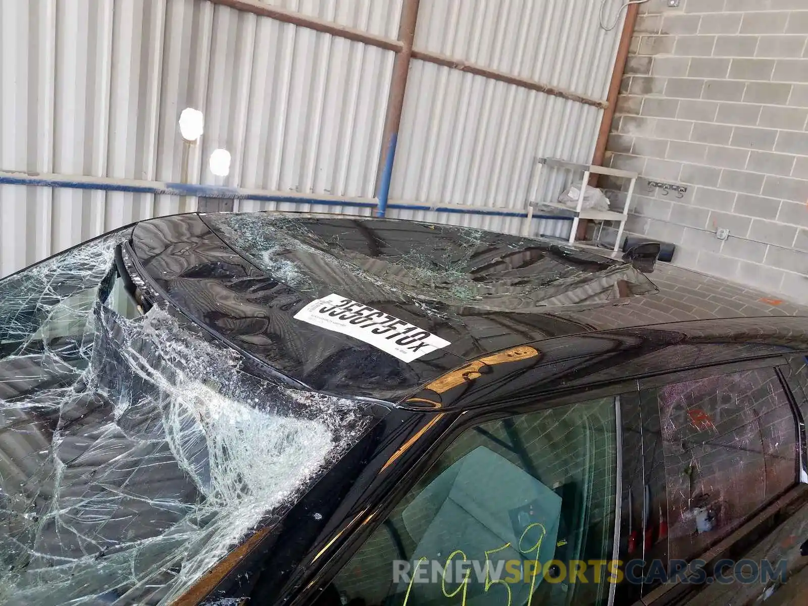 9 Photograph of a damaged car SALZT2GX0LH025900 LAND ROVER RANGEROVER 2020