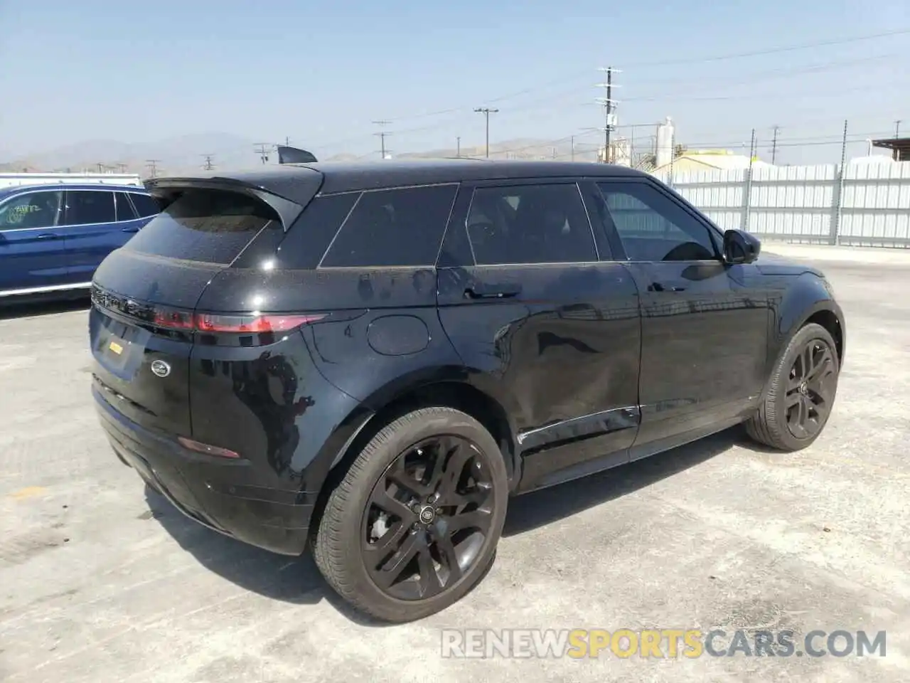 4 Photograph of a damaged car SALZT2GX2LH068988 LAND ROVER RANGEROVER 2020