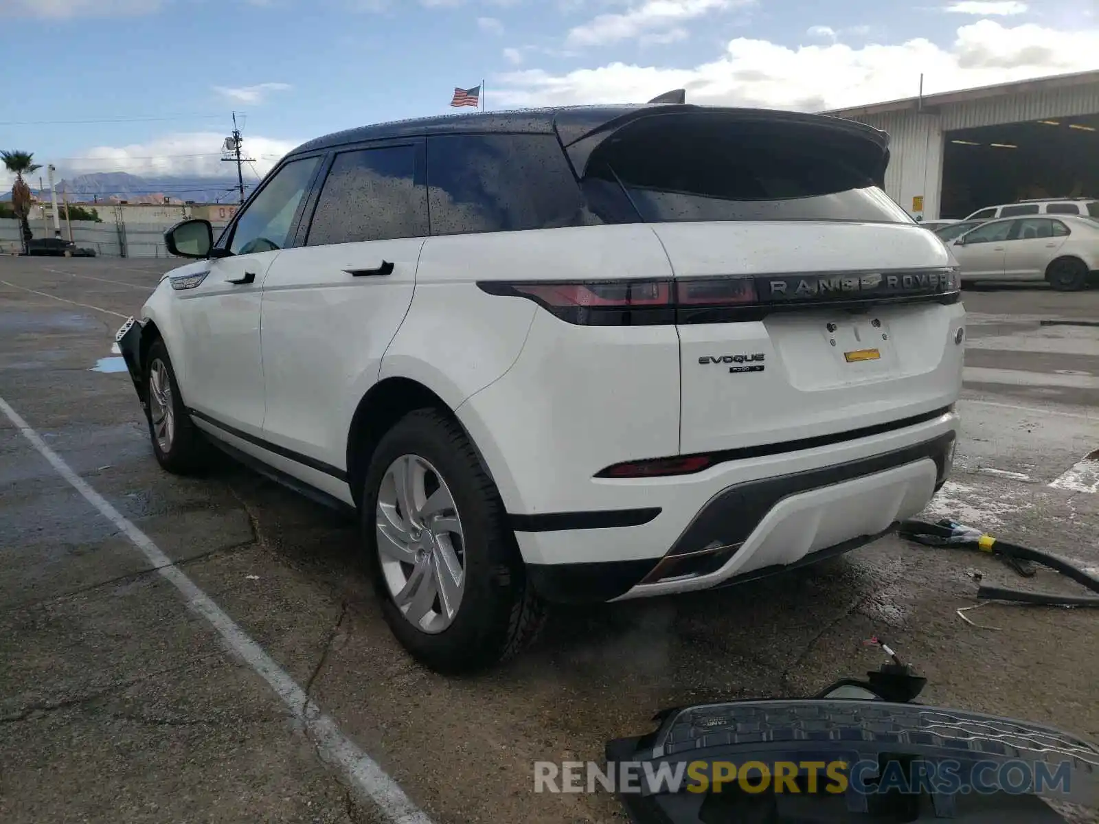 3 Photograph of a damaged car SALZT2GX5LH048542 LAND ROVER RANGEROVER 2020