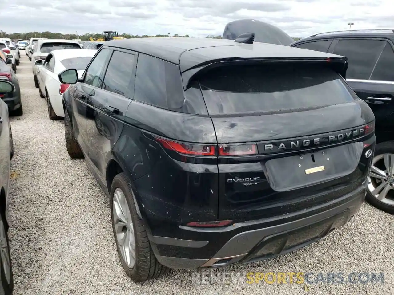 3 Photograph of a damaged car SALZT2GX7LH106151 LAND ROVER RANGEROVER 2020