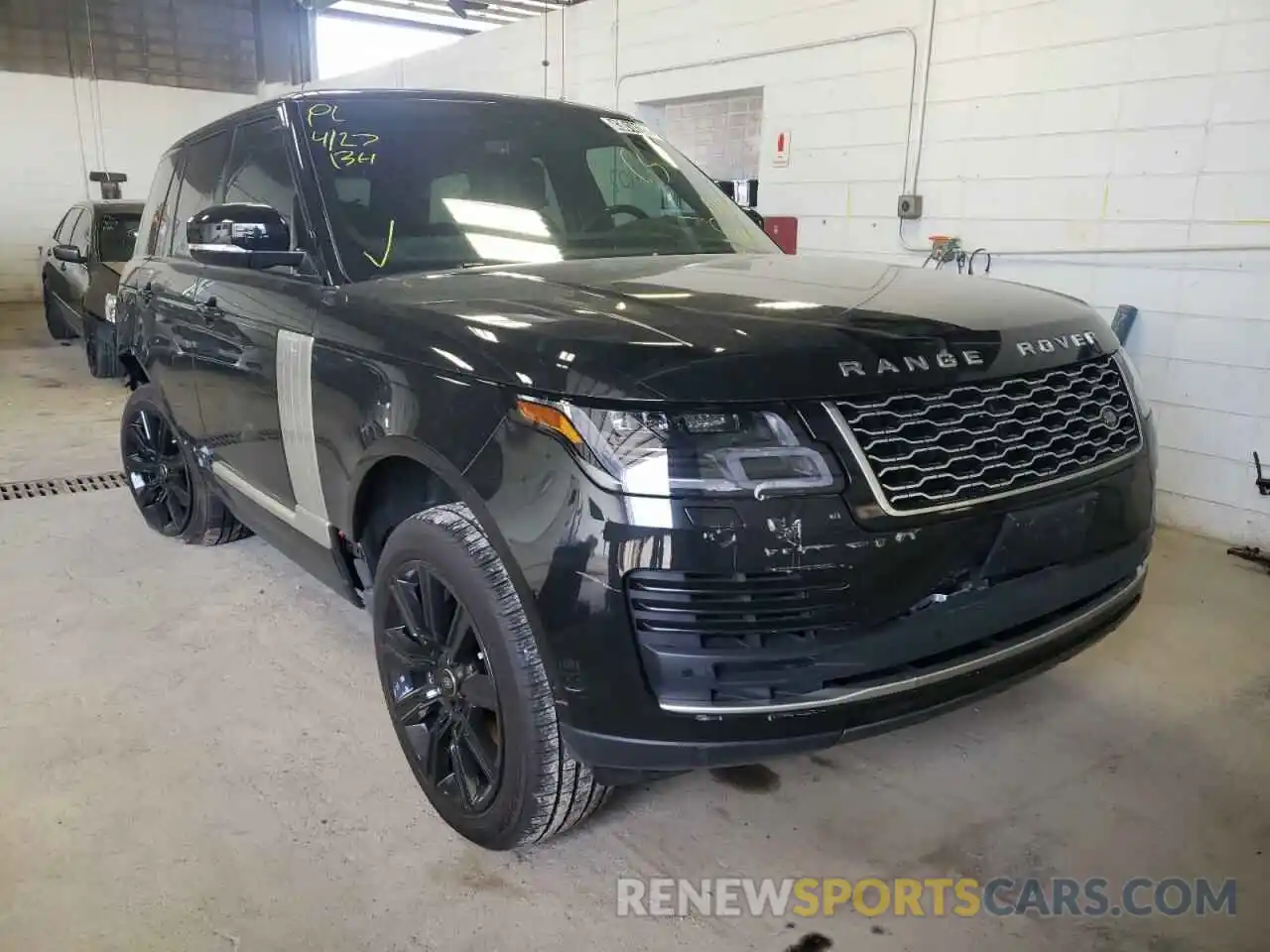 1 Photograph of a damaged car SALGS2RU0MA452646 LAND ROVER RANGEROVER 2021