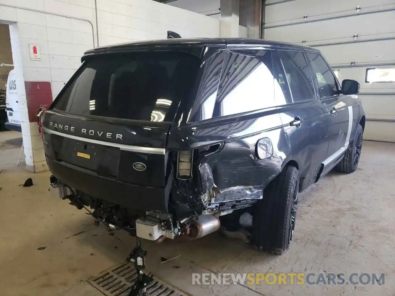 4 Photograph of a damaged car SALGS2RU0MA452646 LAND ROVER RANGEROVER 2021