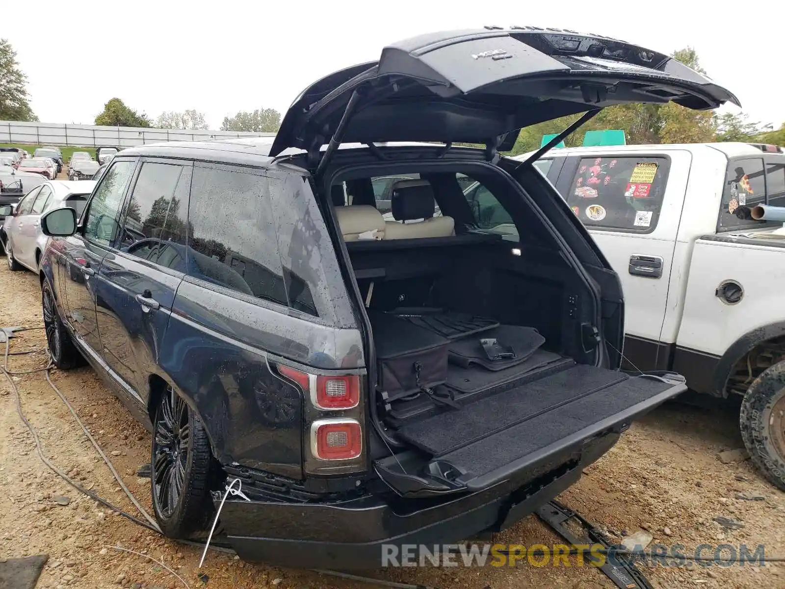 3 Photograph of a damaged car SALGS2RU6MA455924 LAND ROVER RANGEROVER 2021