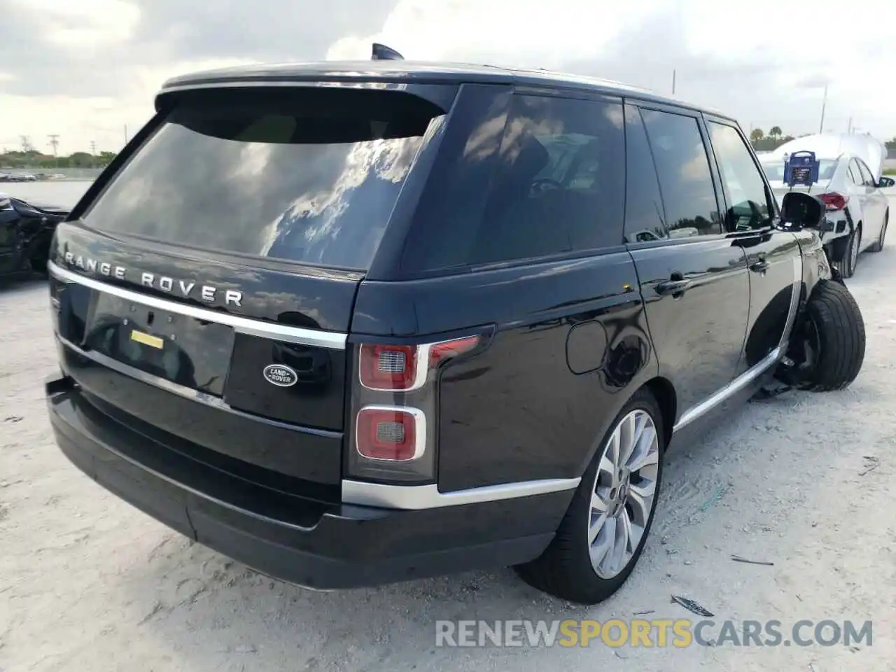 4 Photograph of a damaged car SALGS2RU7MA437674 LAND ROVER RANGEROVER 2021