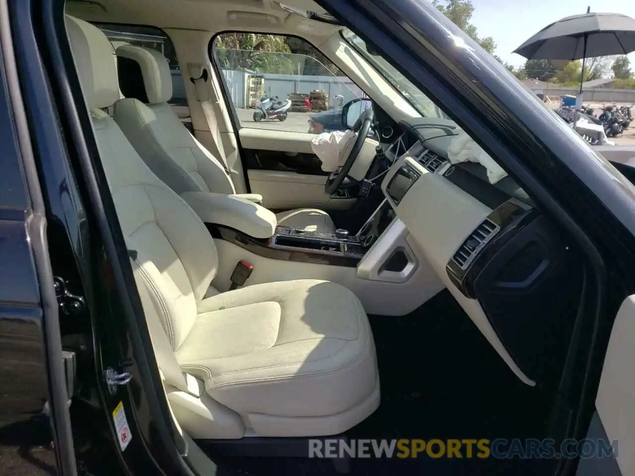 5 Photograph of a damaged car SALGS2RU9MA435909 LAND ROVER RANGEROVER 2021