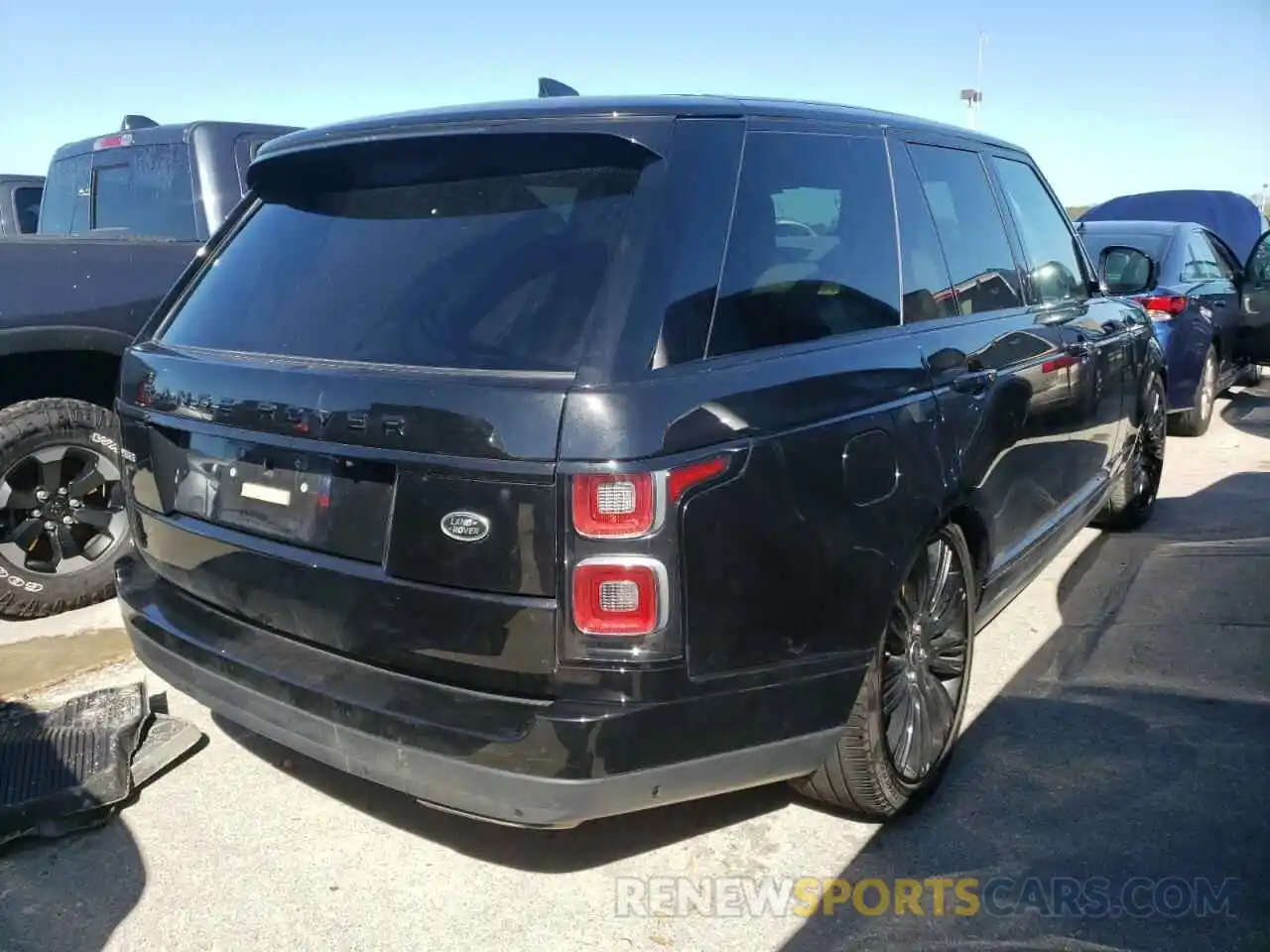 4 Photograph of a damaged car SALGS2RUXMA442819 LAND ROVER RANGEROVER 2021