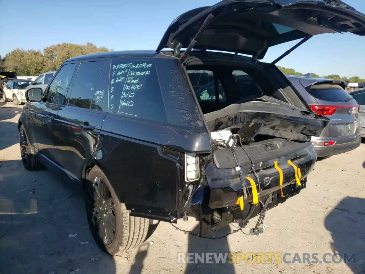 3 Photograph of a damaged car SALGS2SE5MA441208 LAND ROVER RANGEROVER 2021