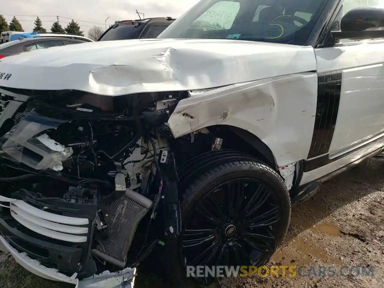 9 Photograph of a damaged car SALGS2SE8MA427321 LAND ROVER RANGEROVER 2021