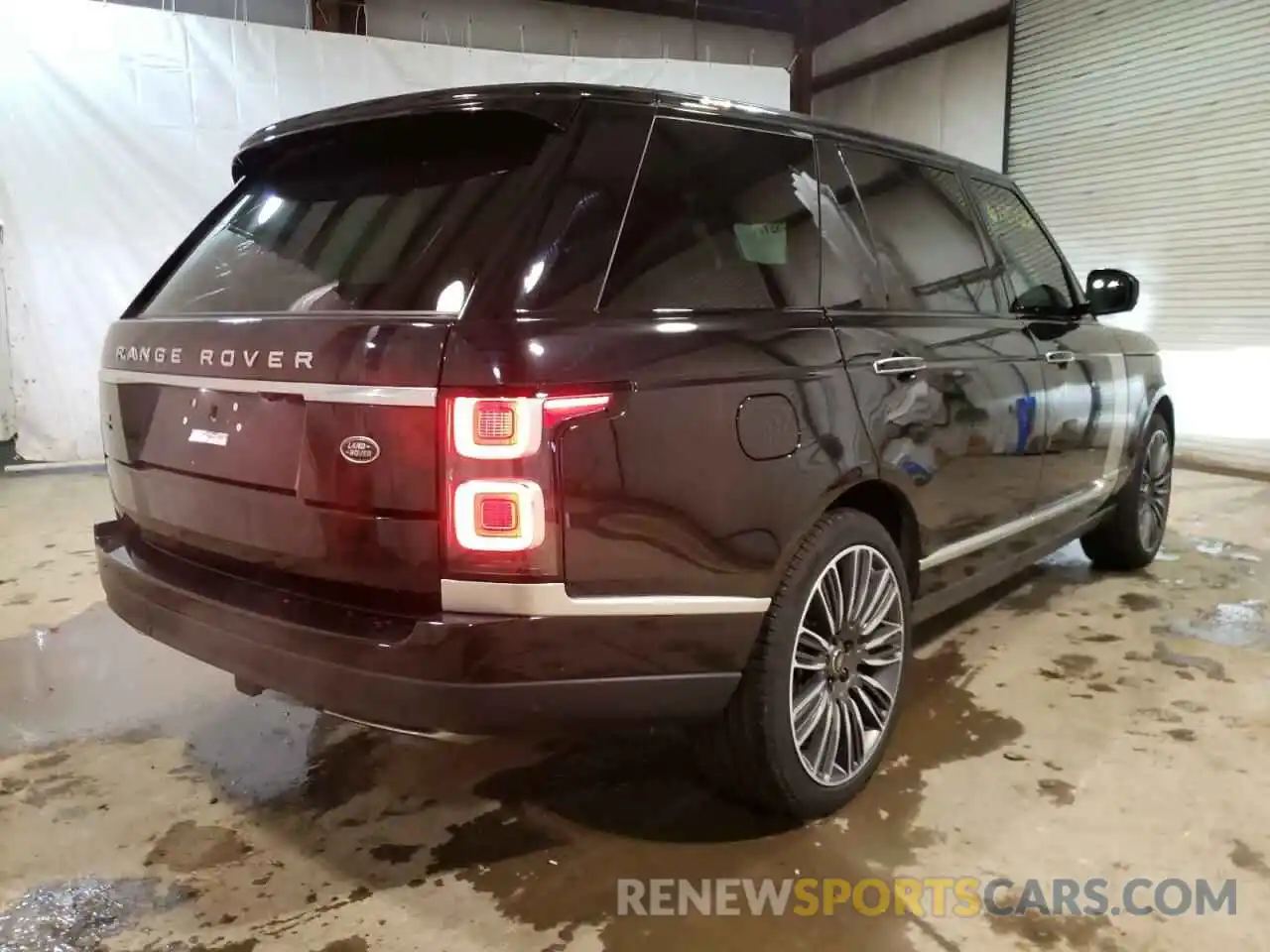 4 Photograph of a damaged car SALGV5SE7MA418442 LAND ROVER RANGEROVER 2021