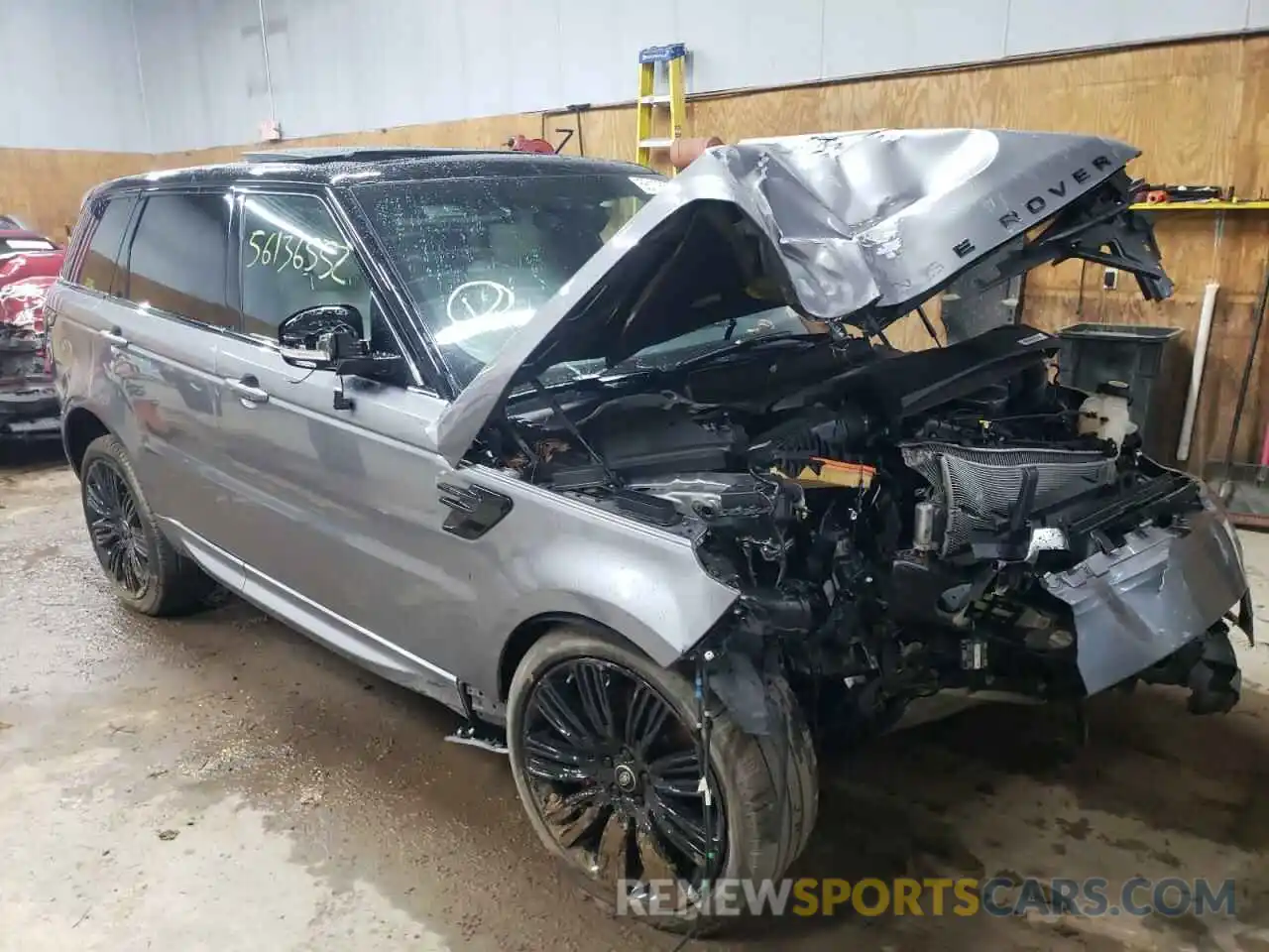 1 Photograph of a damaged car SALWR2SE4MA769131 LAND ROVER RANGEROVER 2021