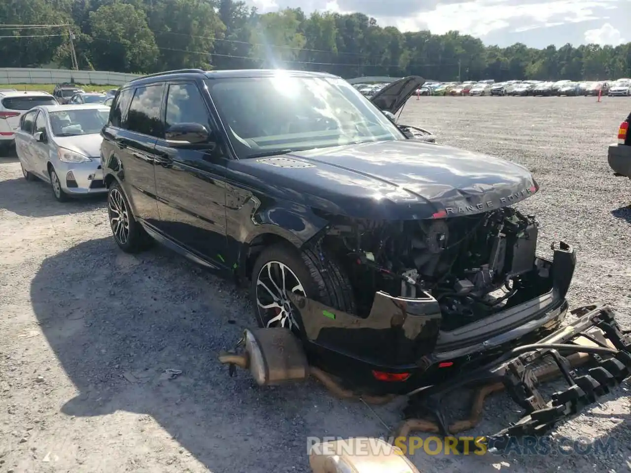 1 Photograph of a damaged car SALWR2SE9MA768332 LAND ROVER RANGEROVER 2021