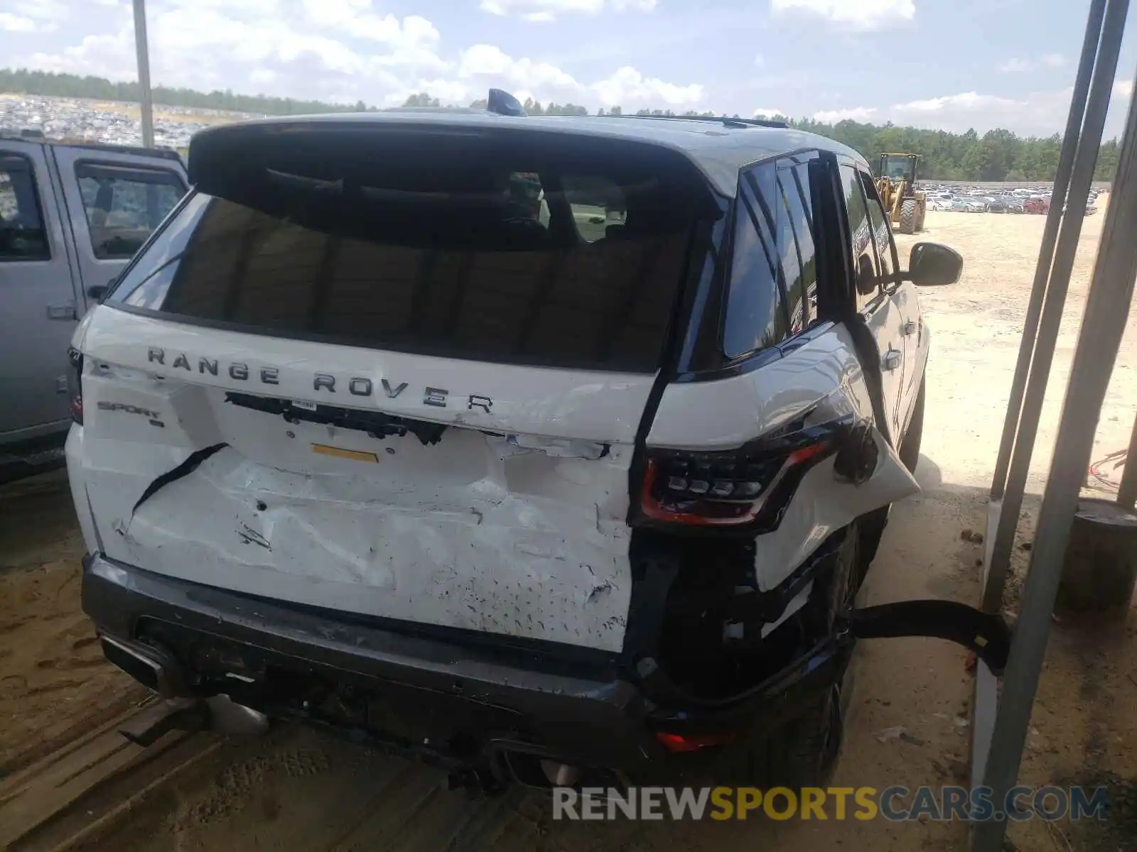 4 Photograph of a damaged car SALWR2SU3MA782704 LAND ROVER RANGEROVER 2021