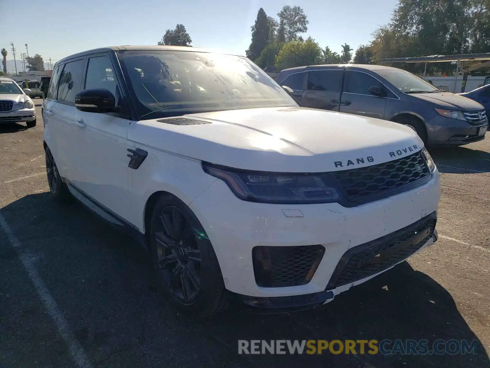 1 Фотография поврежденного автомобиля SALWR2SU5MA767685 LAND ROVER RANGEROVER 2021