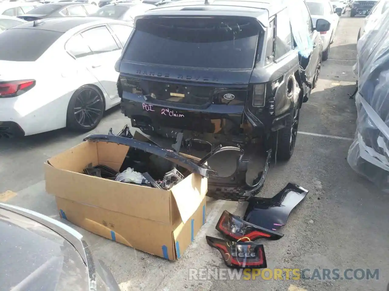 9 Photograph of a damaged car SALWR2SU6MA753035 LAND ROVER RANGEROVER 2021