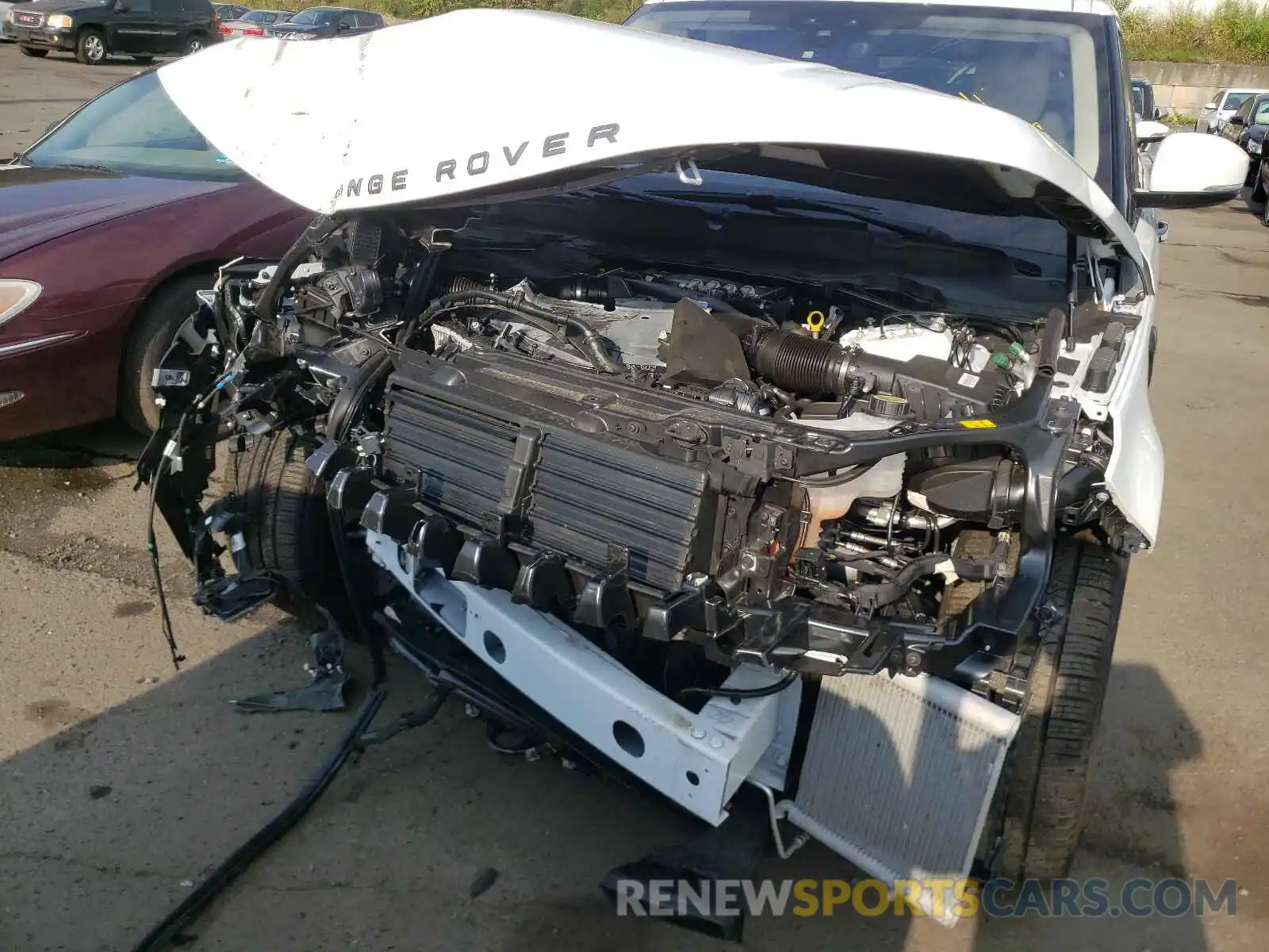 9 Photograph of a damaged car SALWR2SU6MA785046 LAND ROVER RANGEROVER 2021