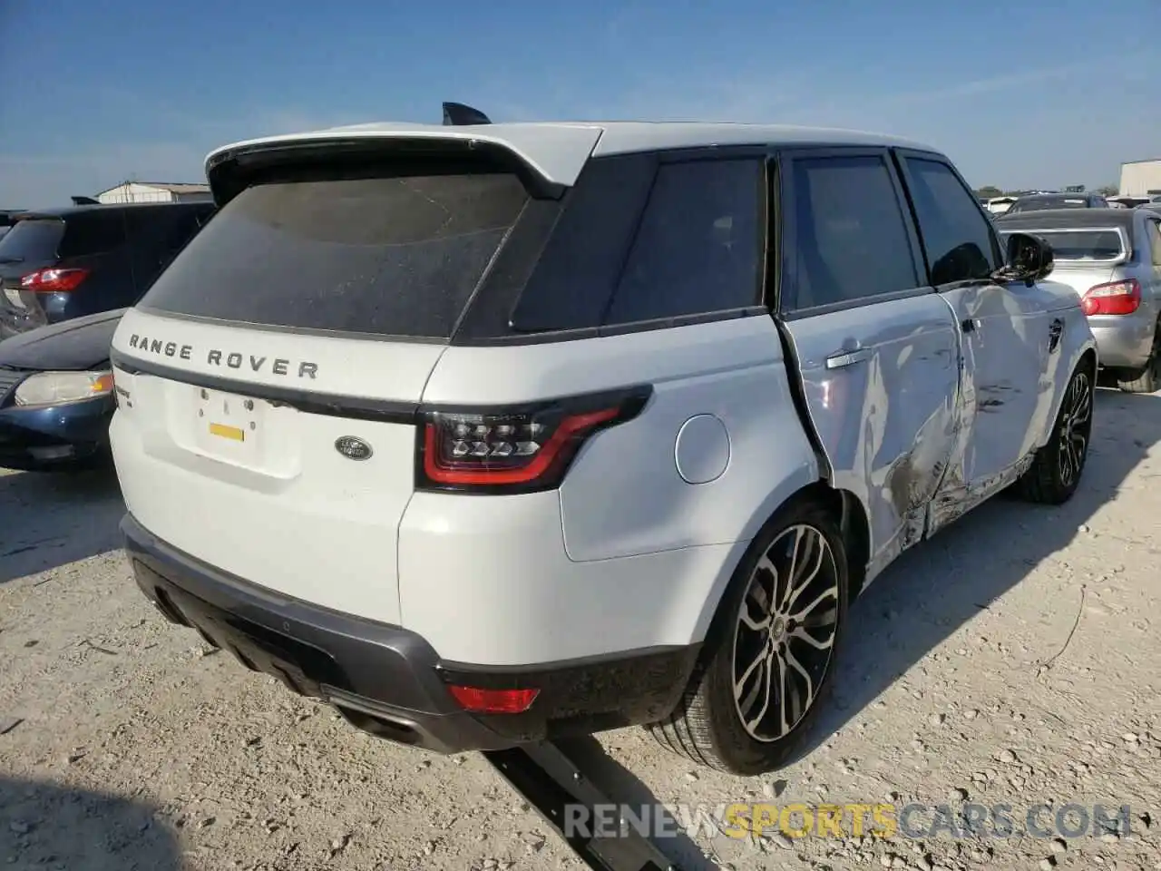 4 Photograph of a damaged car SALWR2SU6MA792594 LAND ROVER RANGEROVER 2021