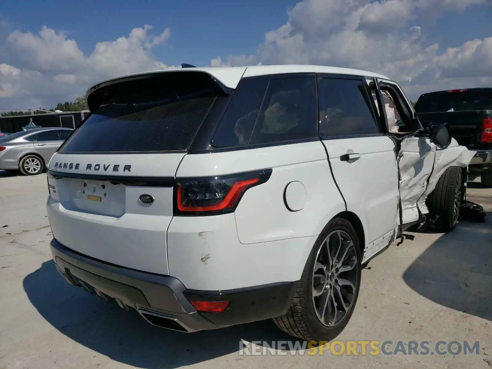 4 Photograph of a damaged car SALWR2SU7MA750225 LAND ROVER RANGEROVER 2021