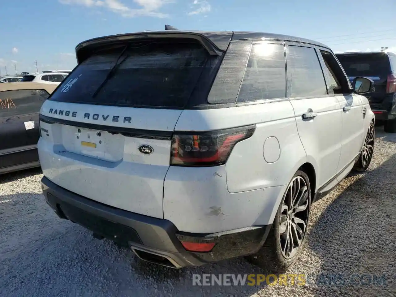 4 Photograph of a damaged car SALWR2SU7MA783046 LAND ROVER RANGEROVER 2021