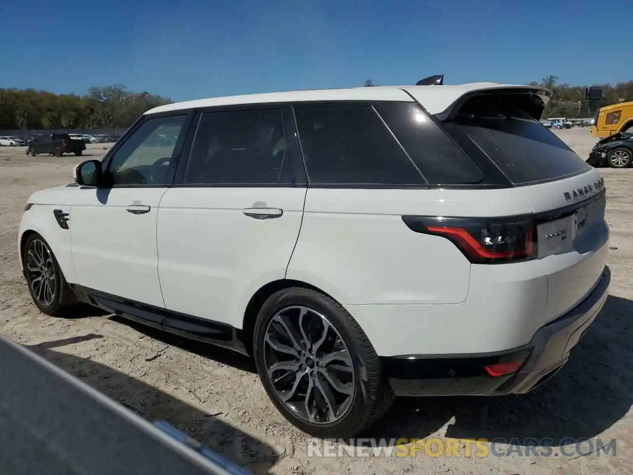 2 Photograph of a damaged car SALWR2SUXMA784112 LAND ROVER RANGEROVER 2021