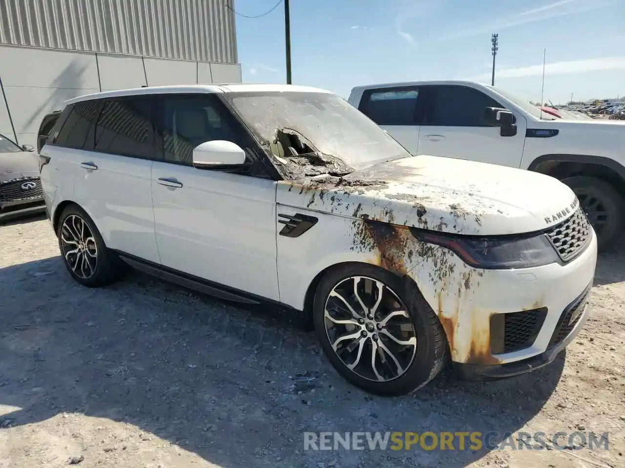 4 Photograph of a damaged car SALWR2SUXMA784112 LAND ROVER RANGEROVER 2021