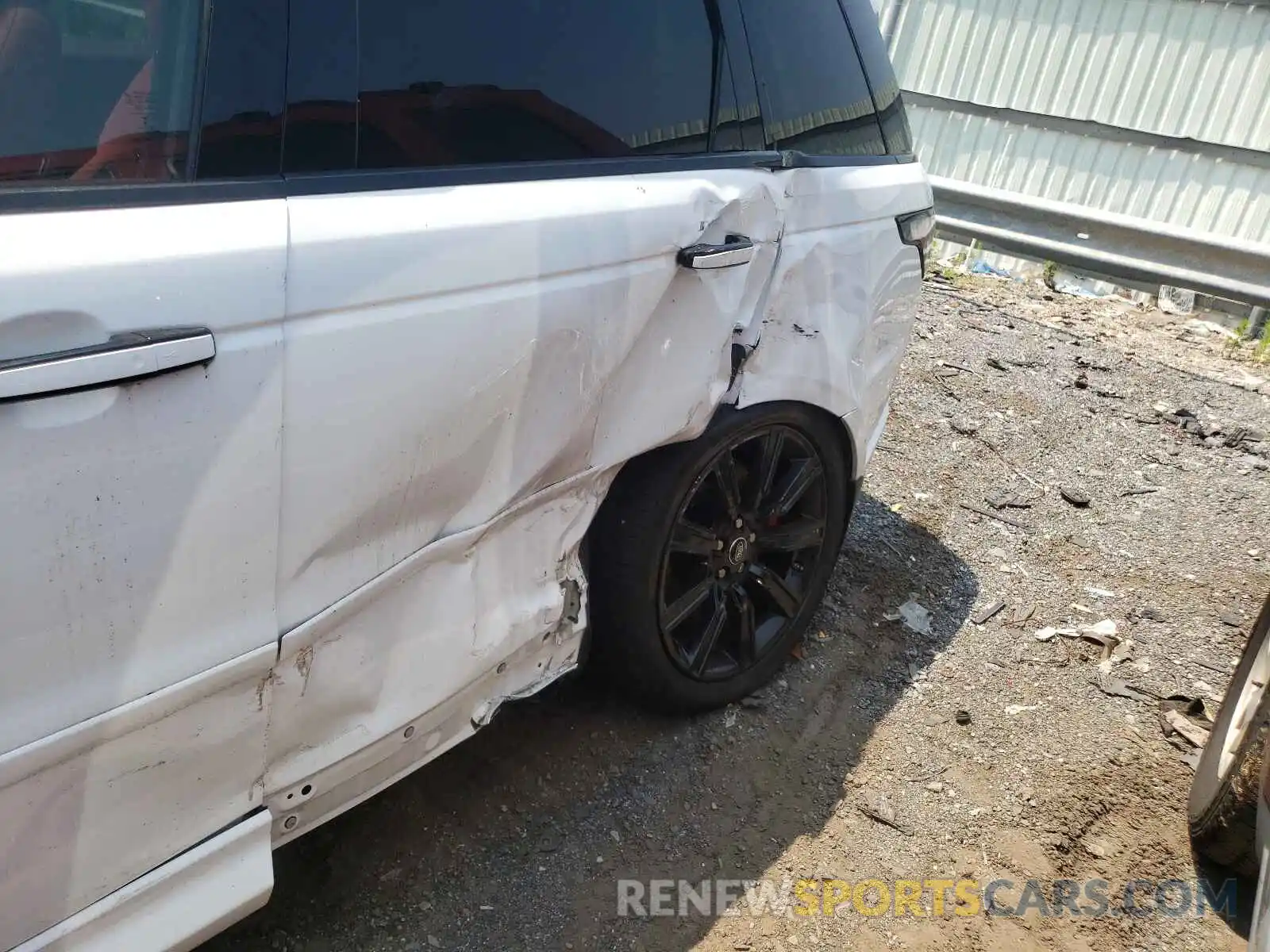 9 Photograph of a damaged car SALWS2RU5MA783959 LAND ROVER RANGEROVER 2021