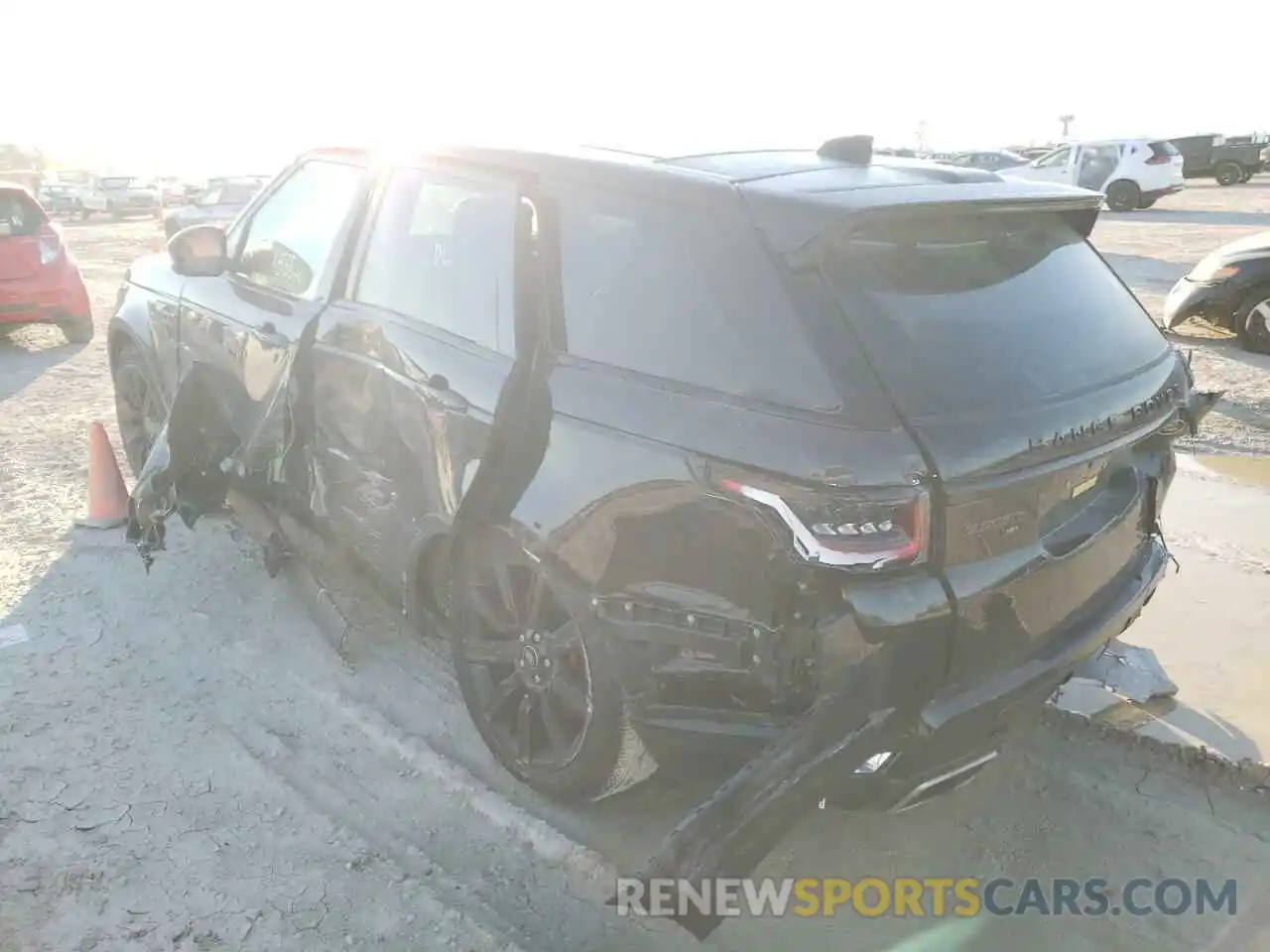 3 Photograph of a damaged car SALWS2RU9MA790249 LAND ROVER RANGEROVER 2021