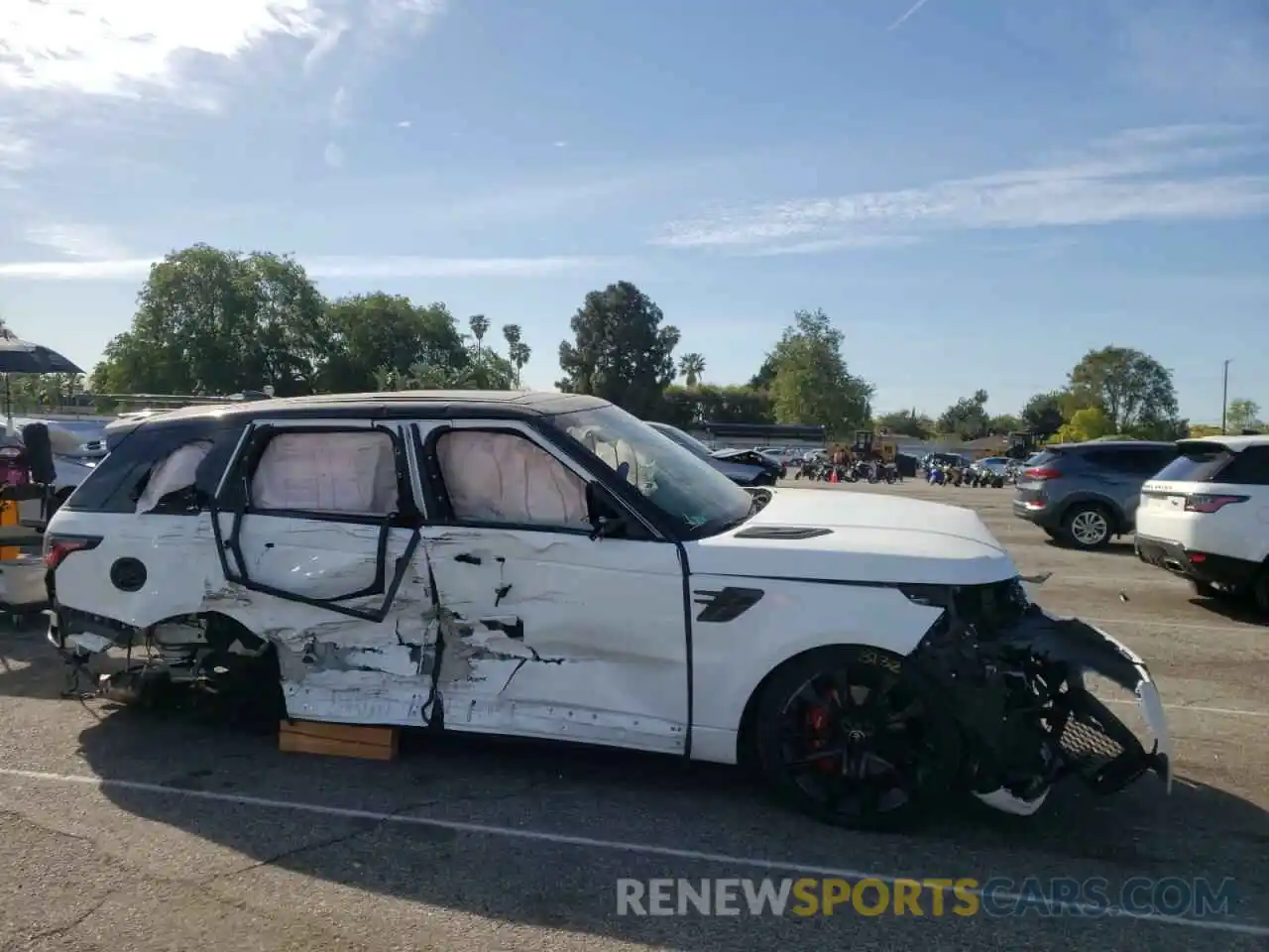 9 Photograph of a damaged car SALWS2RUXMA755574 LAND ROVER RANGEROVER 2021