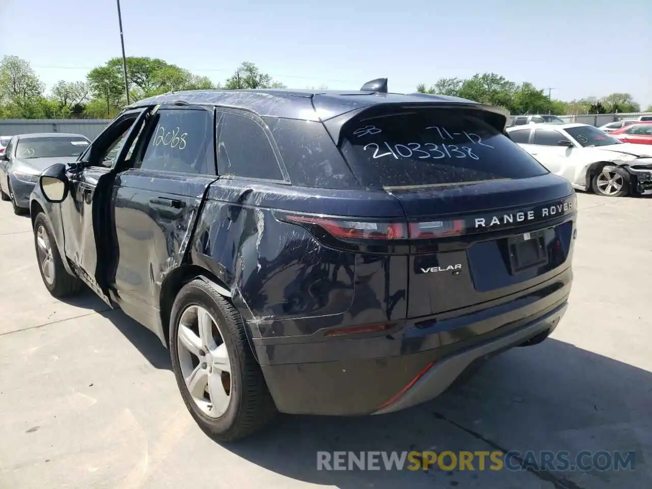 3 Photograph of a damaged car SALYJ2EX1MA306621 LAND ROVER RANGEROVER 2021