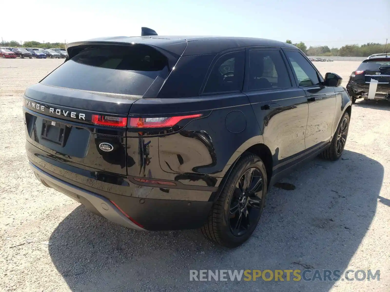 4 Photograph of a damaged car SALYJ2EX2MA318843 LAND ROVER RANGEROVER 2021