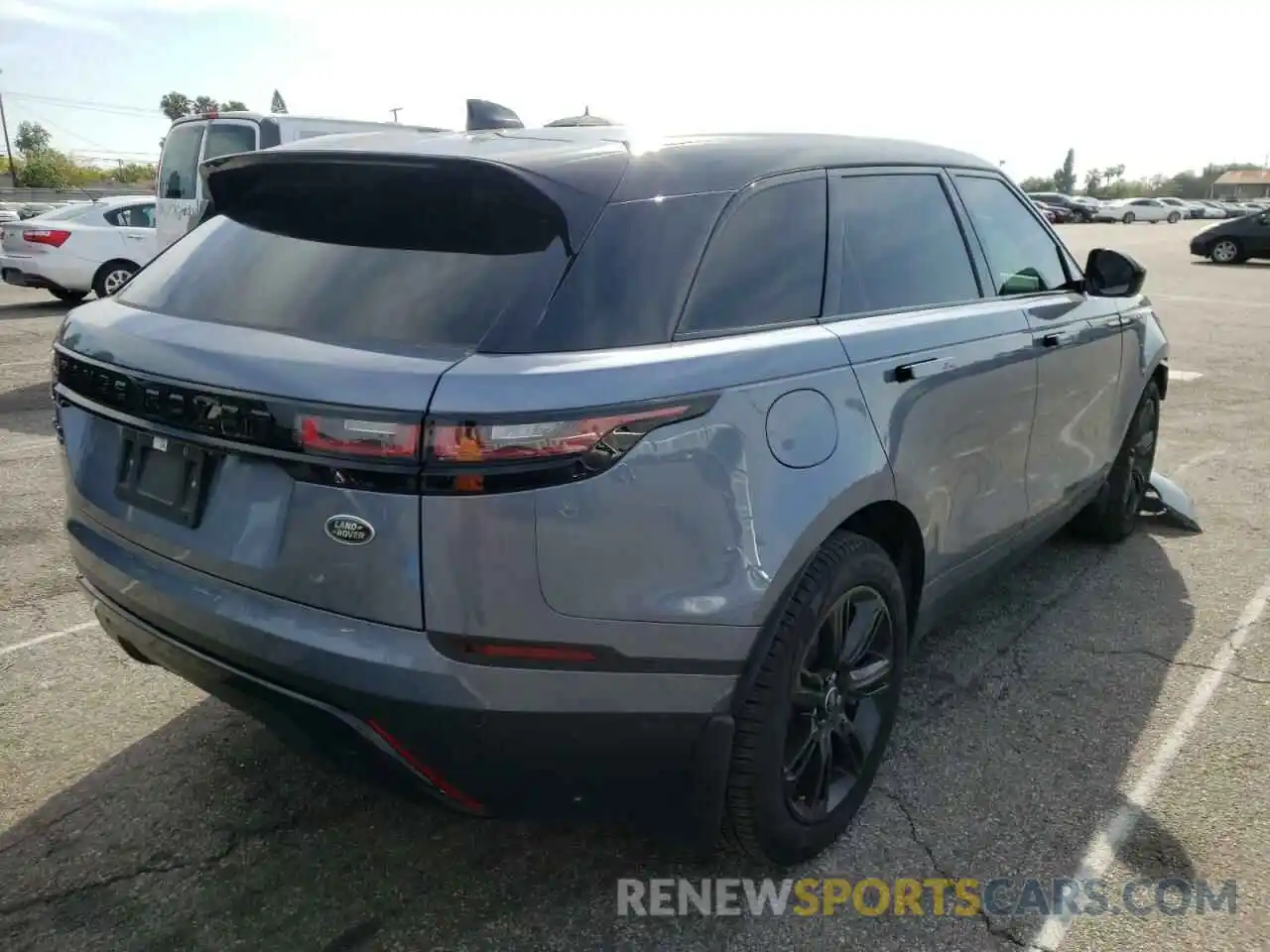 4 Photograph of a damaged car SALYJ2EX4MA317547 LAND ROVER RANGEROVER 2021