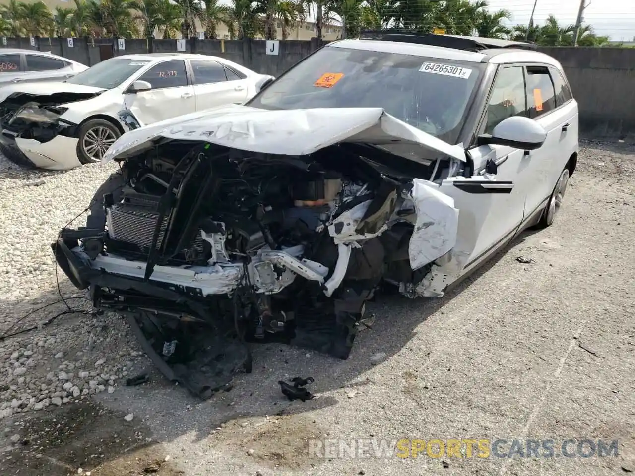 2 Photograph of a damaged car SALYJ2EX4MA320075 LAND ROVER RANGEROVER 2021