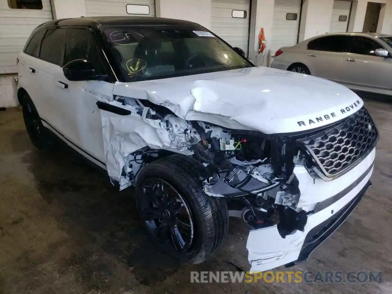 1 Photograph of a damaged car SALYJ2EX6MA317274 LAND ROVER RANGEROVER 2021