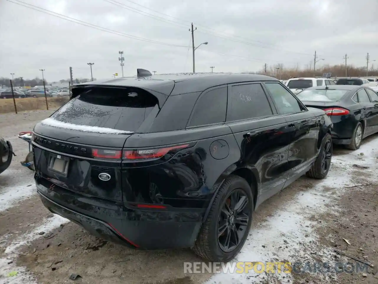 4 Photograph of a damaged car SALYJ2EX9MA312196 LAND ROVER RANGEROVER 2021