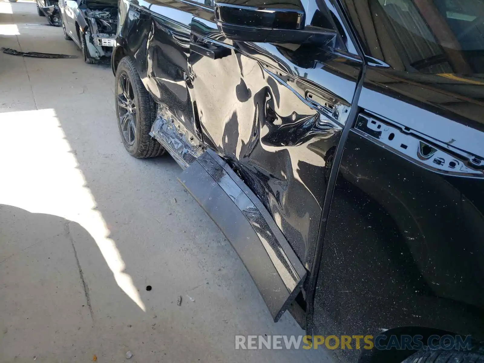 9 Photograph of a damaged car SALYJ2EX9MA320055 LAND ROVER RANGEROVER 2021