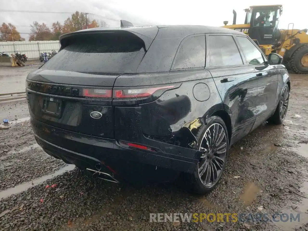 4 Photograph of a damaged car SALYT2EU0MA300695 LAND ROVER RANGEROVER 2021