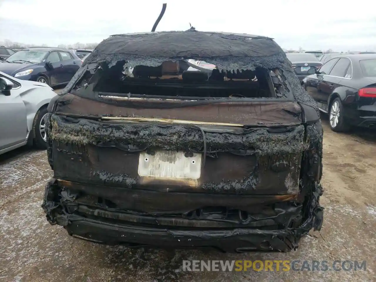 10 Photograph of a damaged car SALYT2EU0MA319618 LAND ROVER RANGEROVER 2021