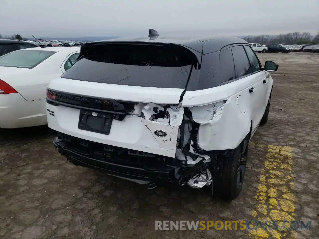 9 Photograph of a damaged car SALYT2EU2MA321807 LAND ROVER RANGEROVER 2021