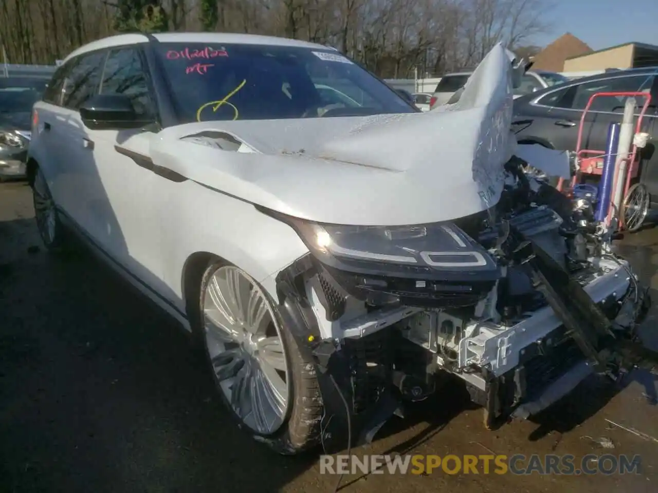 1 Photograph of a damaged car SALYT2EU6MA303102 LAND ROVER RANGEROVER 2021