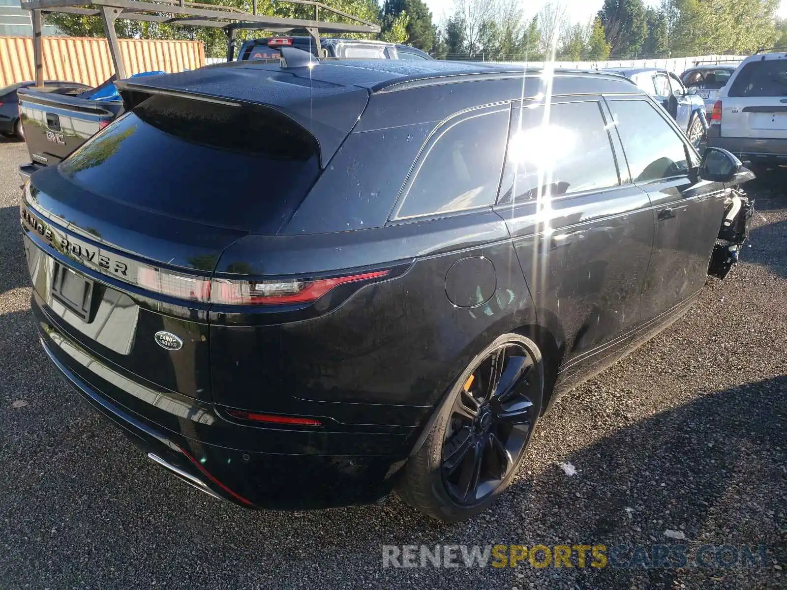 4 Photograph of a damaged car SALYT2EU8MA309788 LAND ROVER RANGEROVER 2021